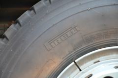 中国重汽 HOWO T7H 440马力 6X4牵引车(ZZ4257V324HD1B)