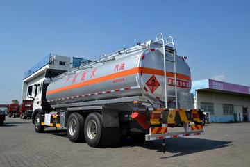 HOWO T5G&nbsp;油罐车外观图片