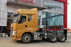 东风柳汽 乘龙H7重卡 450马力 6X4牵引车(LZ4251M7DA)