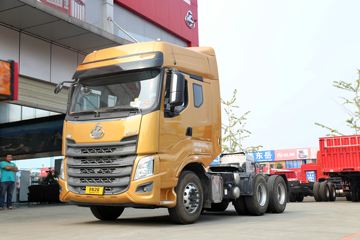 东风柳汽 乘龙H7重卡 500马力 6X4牵引车(LZ4253H7DB)