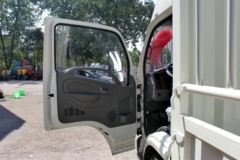 东风 凯普特E280 116马力 4.172米单排仓栅式轻卡(DFA5041CCY39D6AC)