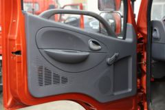 东风 多利卡D6 115马力 4.15米单排栏板轻卡(额定载重:4.99吨)(DFA1081S39DB)