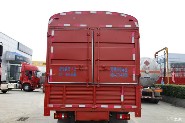 购统帅载货车享0.2万优惠