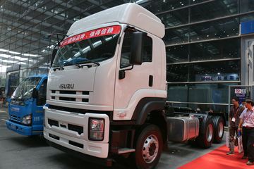 五十铃VC46 牵引车外观                                                图片