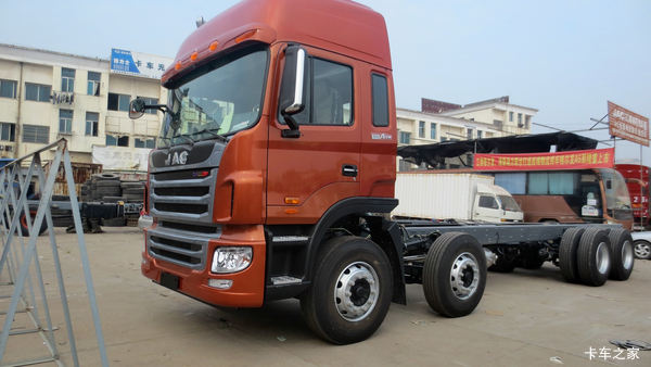 江淮 格尔发A5W重卡 310马力 8X4 9.6米排半厢式载货车(HFC5311XXYP1K2H45S3V)