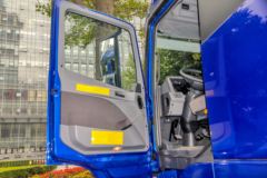 福田 欧曼GTL 9系重卡 山区型 400马力 8X4 9.5米载货车底盘(BJ5319CCY-XH)