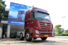 四川现代 创虎XCIENT重卡 410马力 8X4 9.3米排半载货车底盘(CHM1310KPQ80M)