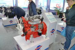 全柴4B2-95C50 95马力 2.55L 国五 柴油发动机