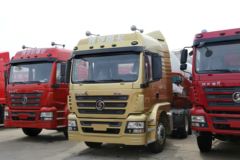 陕汽重卡 德龙新M3000 轻量化版 336马力 6X4牵引车(SX4256GR324)