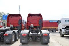 华菱 汉马重卡 375马力 6X4牵引车(HN4252A34C2M4)