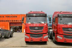 华菱 汉马重卡 375马力 6X4牵引车(HN4252A34C2M4)