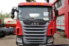 江淮 格尔发A5中卡 165马力 4X2 6.8米载货车底盘