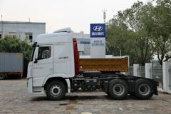 四川现代 创虎XCIENTP410重卡 360马力 6X4牵引车(CHM4250KPQ49M)