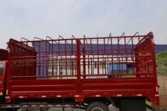 福田 欧马可3 156马力 5.2米仓栅式轻卡(BJ5099CCY-F1)