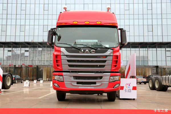 江淮 格尔发K3X重卡 240马力 6X2 7.8米厢式载货车(HFC5251XXYP2K2D46S1V)