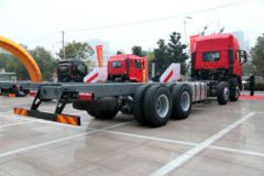 江淮 格尔发K5重卡 310马力 8X4载货车底盘(HFC1311P2K4H45S5V)