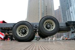 江淮 格尔发K3W重卡 280马力 8X4载货车底盘(双提升)(HFC1311P1K4G44S2V)