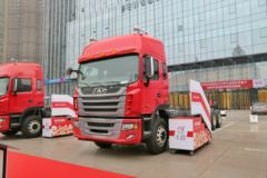 江淮 格尔发K3W重卡 350马力 8X4载货车底盘(中提升)(HFC1311P1K5H44S1V)