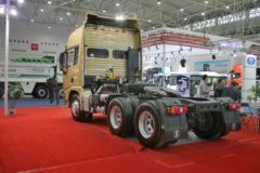 陕汽康明斯 德龙X3000 420马力 6X4牵引车(SX42564V324C)