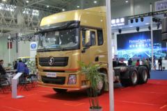陕汽康明斯 德龙X3000 420马力 6X4牵引车(SX42564V324C)