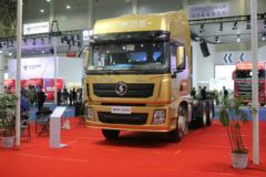 陕汽康明斯 德龙X3000 420马力 6X4牵引车(SX42564V324C)