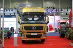 陕汽康明斯 德龙X3000 420马力 6X4牵引车(SX42564V324C)