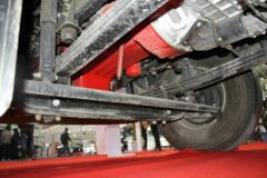 陕汽康明斯 德龙X3000 420马力 6X4牵引车(SX42564V324C)