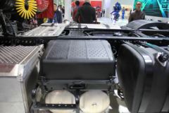 福田 欧曼GTL 6系重卡 430马力 6X4牵引车(奔驰动力)(BJ4259SNFKB-XC)