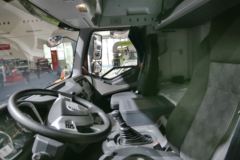 一汽解放 J6P重卡 420马力 6X2牵引车(CA4250P66K24T3XE4)