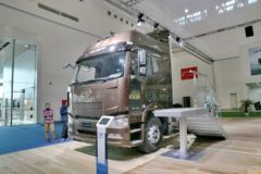 一汽解放 J6P重卡 领航版 460马力 6X4牵引车(CA4250P66K24T1A2E4)