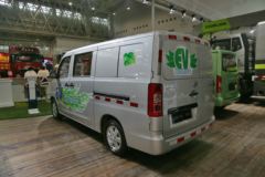 一汽解放 佳宝 102马力 封闭厢式货车