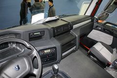 联合卡车 U480重卡 480马力 6X4牵引车(SQR4251D6ZT4-4)