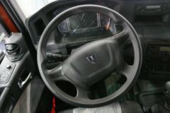 联合卡车U420 420马力 6X4 牵引车(危险品运输)