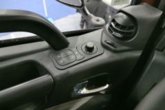 联合卡车U420 420马力 6X4 牵引车(危险品运输)