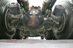 联合卡车U420 420马力 6X4 牵引车(危险品运输)