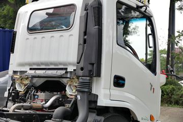 �ƿ�ŷ�� T1ϵ�� 82���� 4X2 3.7�׵���΢������ͼƬ