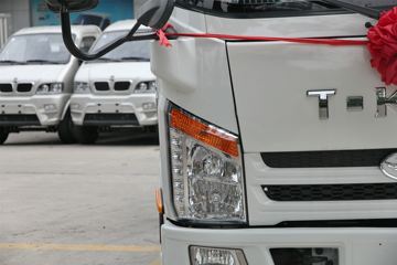 �ƿ�ŷ�� T1ϵ�� 82���� 4X2 3.7�׵���΢������ͼƬ