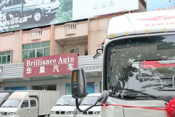 �ƿ�ŷ�� T1ϵ�� 82���� 4X2 3.7�׵���΢������ͼƬ