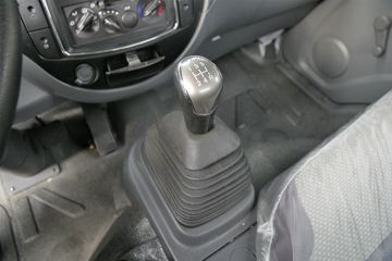 �ƿ�ŷ�� T1ϵ�� 82���� 4X2 3.7�׵���΢������ͼƬ