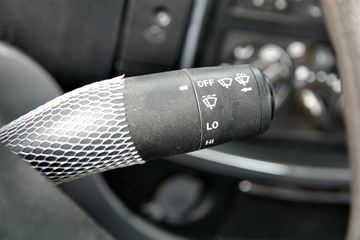 �ƿ�ŷ�� T1ϵ�� 82���� 4X2 3.7�׵���΢������ͼƬ