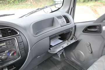 �ƿ�ŷ�� T1ϵ�� 82���� 4X2 3.7�׵���΢������ͼƬ