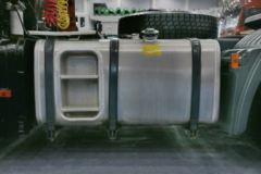 联合卡车 U460重卡 460马力 6X2牵引车(后提升)(SQR4251D6ZT4-6)