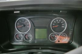 联合V系&nbsp;牵引车驾驶室                                               图片