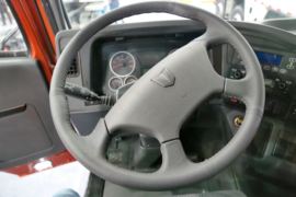 联合V系&nbsp;牵引车驾驶室                                               图片