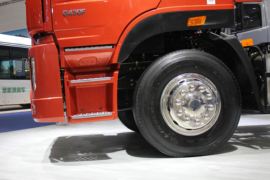 御龙&nbsp;牵引车外观                                                图片