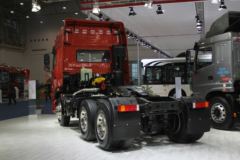 三环十通 御龙重卡 430马力 6X4牵引车