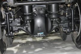 御龙&nbsp;牵引车底盘                                                图片