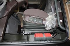 东风商用车 天龙旗舰KX 450马力 6X4牵引车(14挡)