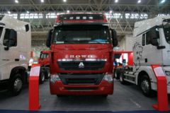 中国重汽 HOWO T7H重卡 440马力 6X4牵引车(ZZ4257V324HD1B) 中国重汽 HOWO T7H重卡 440马力 6X4牵引车(ZZ4257V324HD1B)