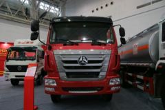 中国重汽 豪瀚J7B 310马力 8X4 7.8米自卸车(ZZ3315M3866D1)